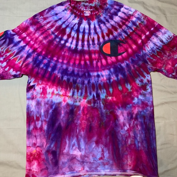Champion Tiedye shirt - Picture 1 of 3